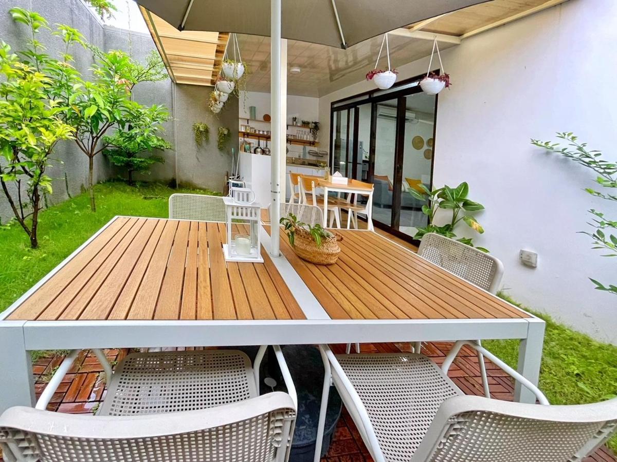 Larisa Homestay Syariah Padalarang Exterior foto