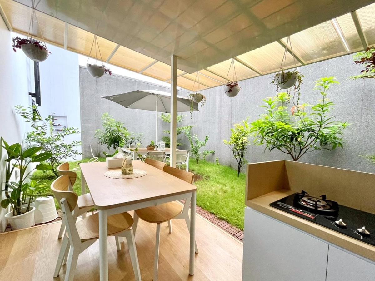 Larisa Homestay Syariah Padalarang Exterior foto
